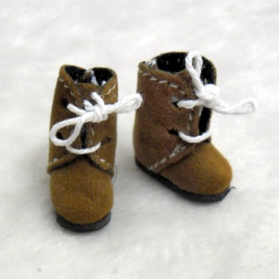 Middie B 2.2cm Doll Shoes Flocked Boots Lt.BRN SBB008LBN